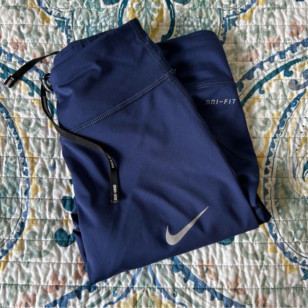 Nike Dri-FIT Blue Capri Length Leggings, Size M